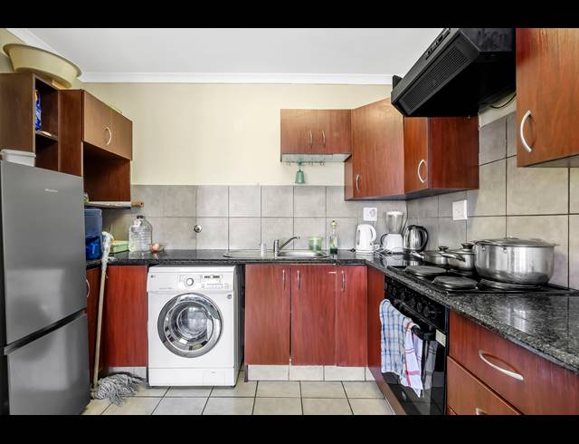 1 BEDROOM APARTMENT FOR SALE IN FERNDALE